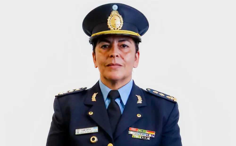 bac2a6e3-b099-409e-80d8-60cf22fff453