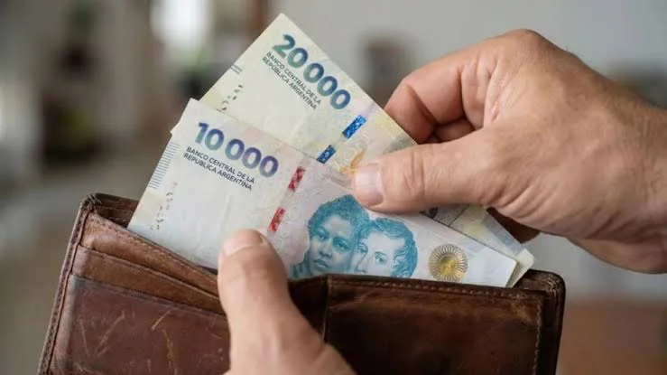 DInero Salario